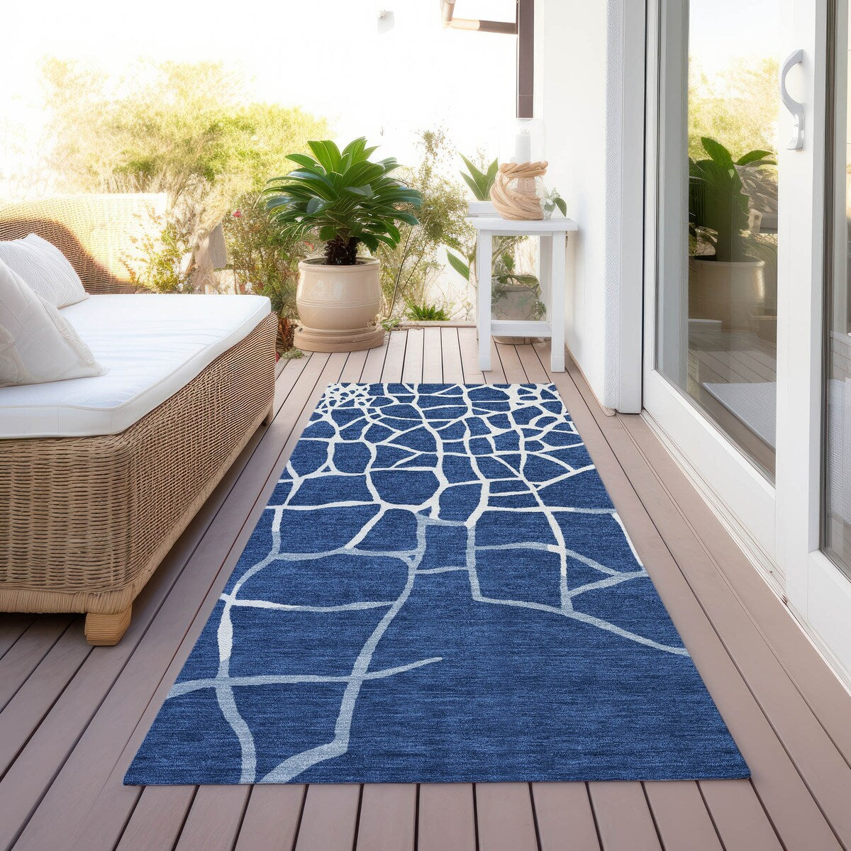 Machine Washable Indoor/ Outdoor Abstract Webby Chantille Rug