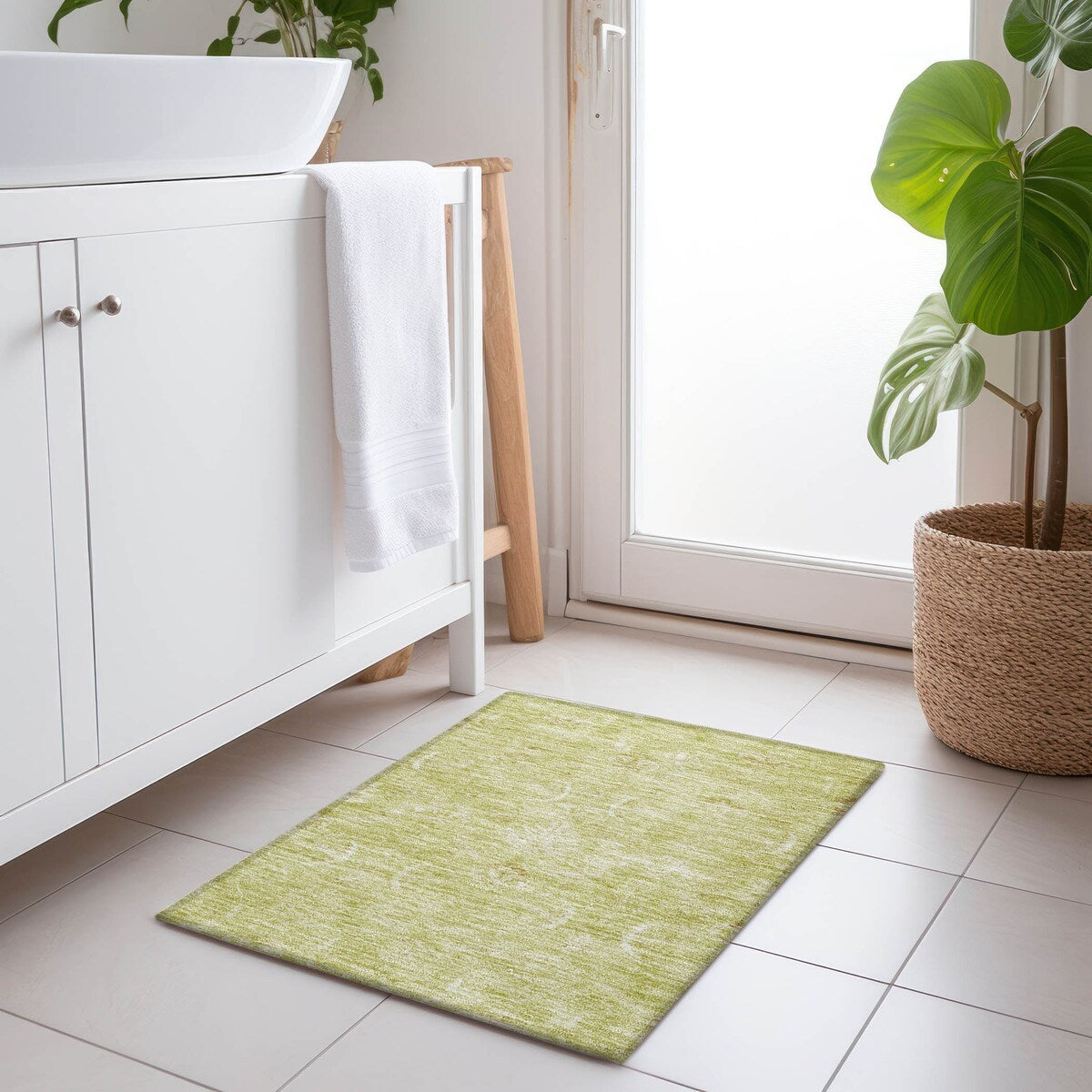 Machine Washable Indoor/ Outdoor Boho Traditional Chantille Rug