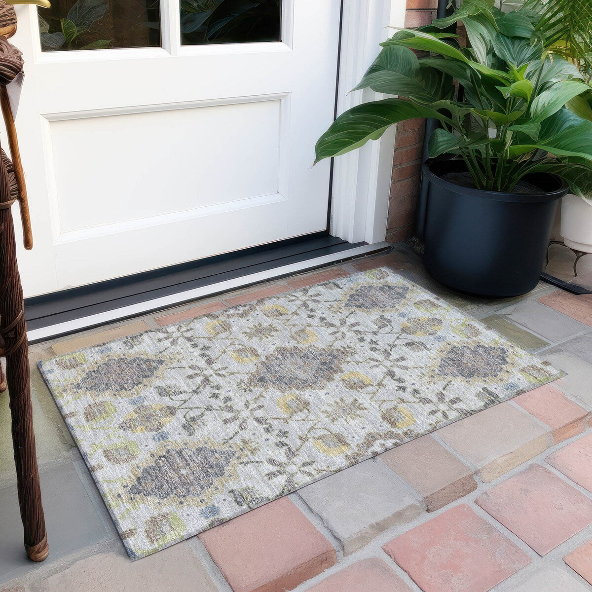 Machine Washable Indoor/ Outdoor Boho Traditional Chantille Rug