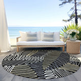 Machine Washable Indoor/ Outdoor Chantille Contemporary Squiggles Rug