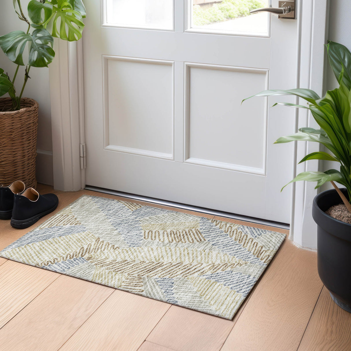 Machine Washable Indoor/ Outdoor Chantille Contemporary Squiggles Rug