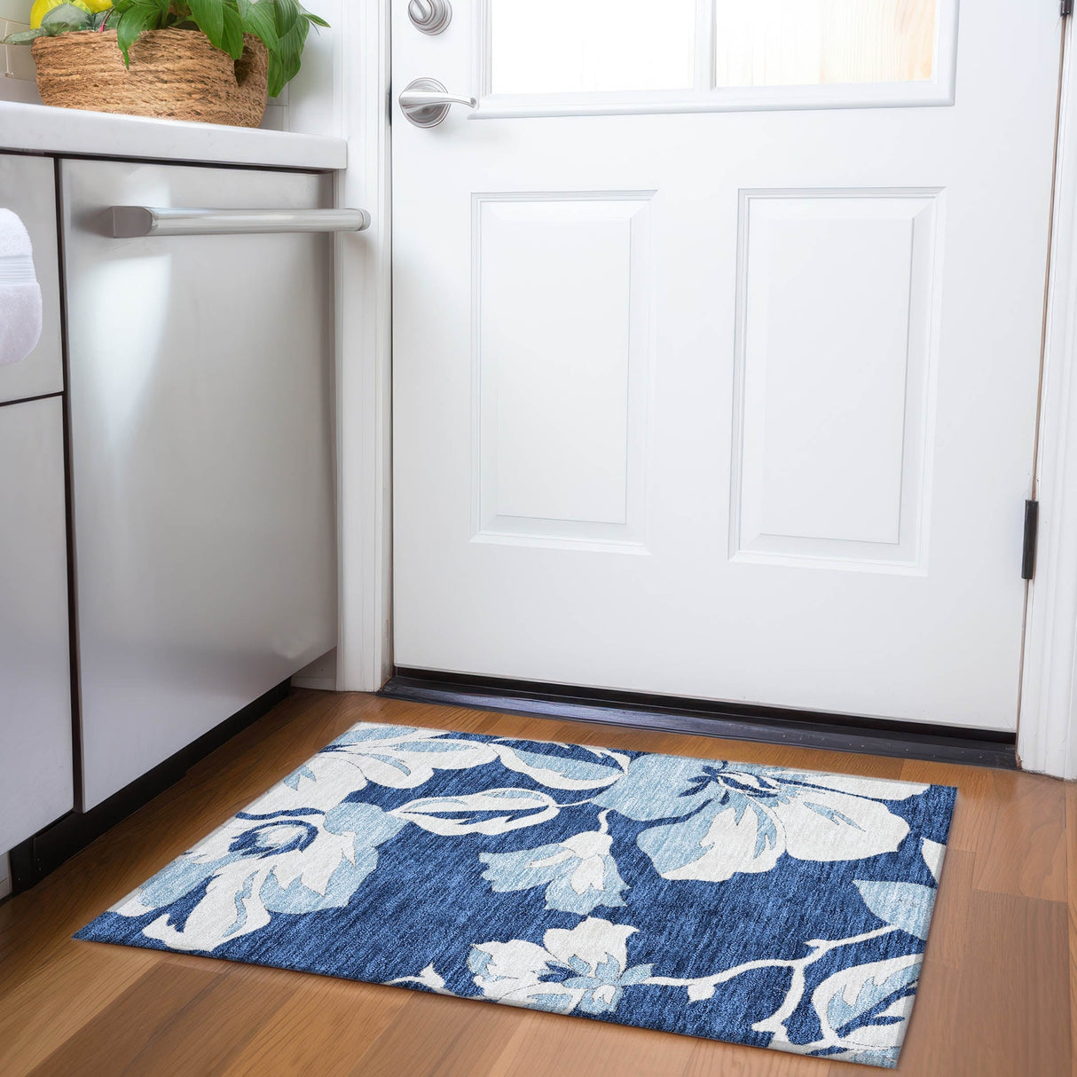 Machine Washable Indoor/ Outdoor Chantille Floral Rug