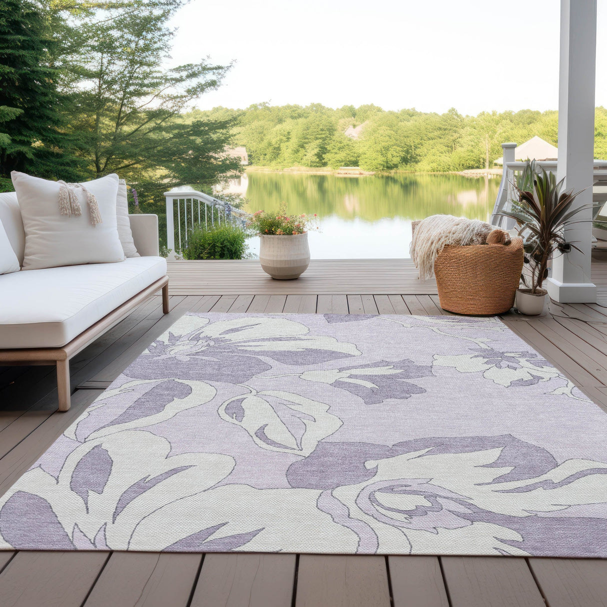 Machine Washable Indoor/ Outdoor Chantille Floral Rug
