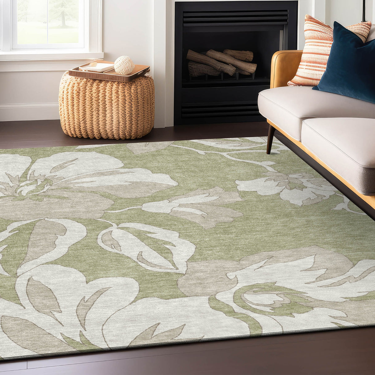 Machine Washable Indoor/ Outdoor Chantille Floral Rug