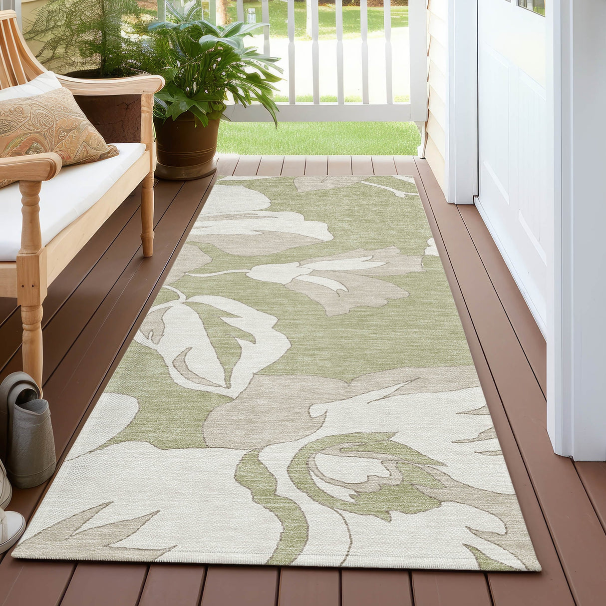 Machine Washable Indoor/ Outdoor Chantille Floral Rug