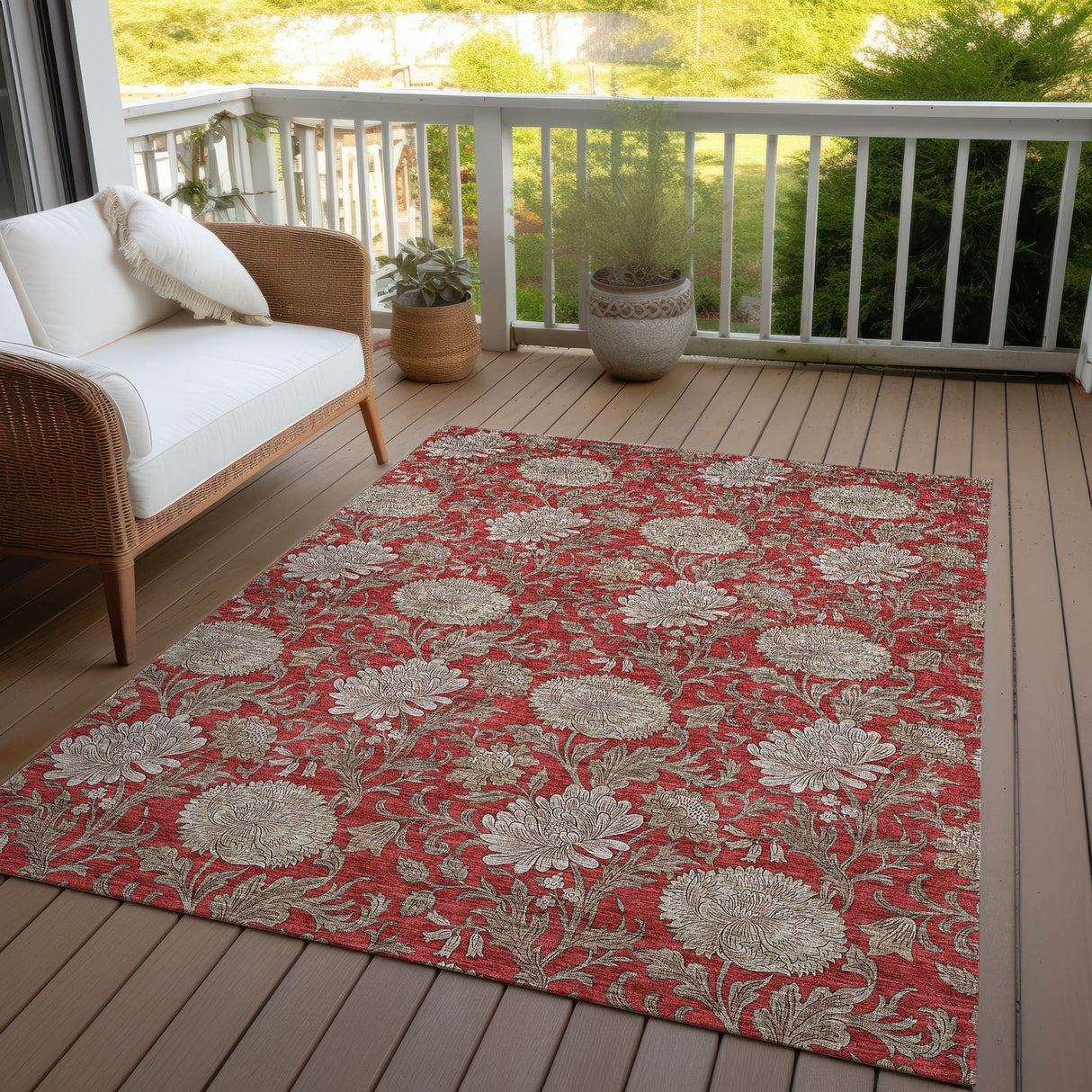 Machine Washable Indoor/ Outdoor Chantille Floral Rug