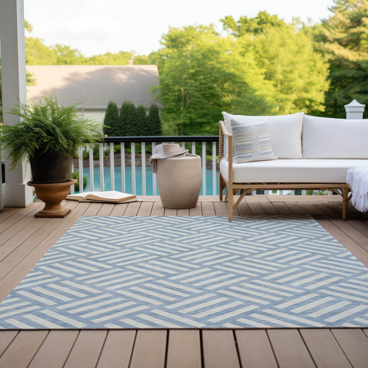 Machine Washable Indoor/ Outdoor Chantille Geo Contemporary Rug