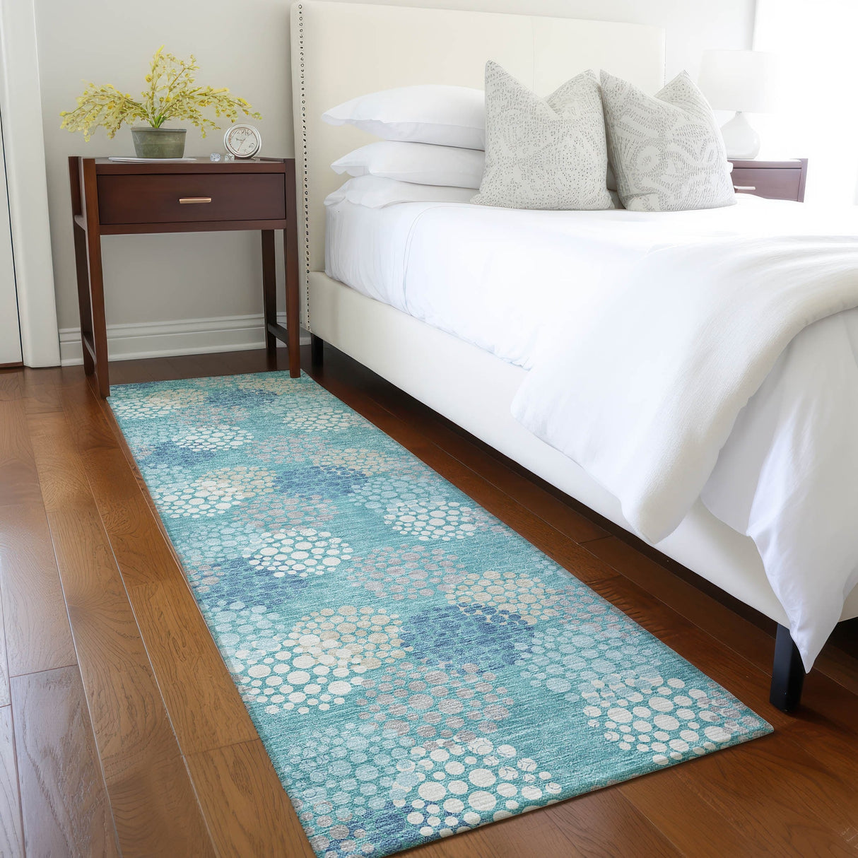 Machine Washable Indoor/ Outdoor Chantille Modern Bubbles Rug