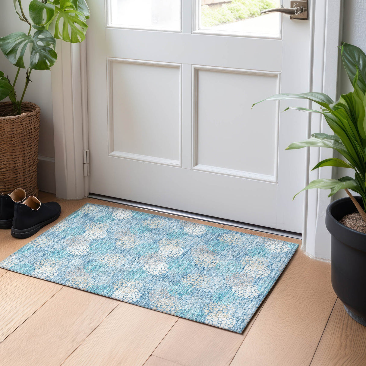 Machine Washable Indoor/ Outdoor Chantille Modern Bubbles Rug