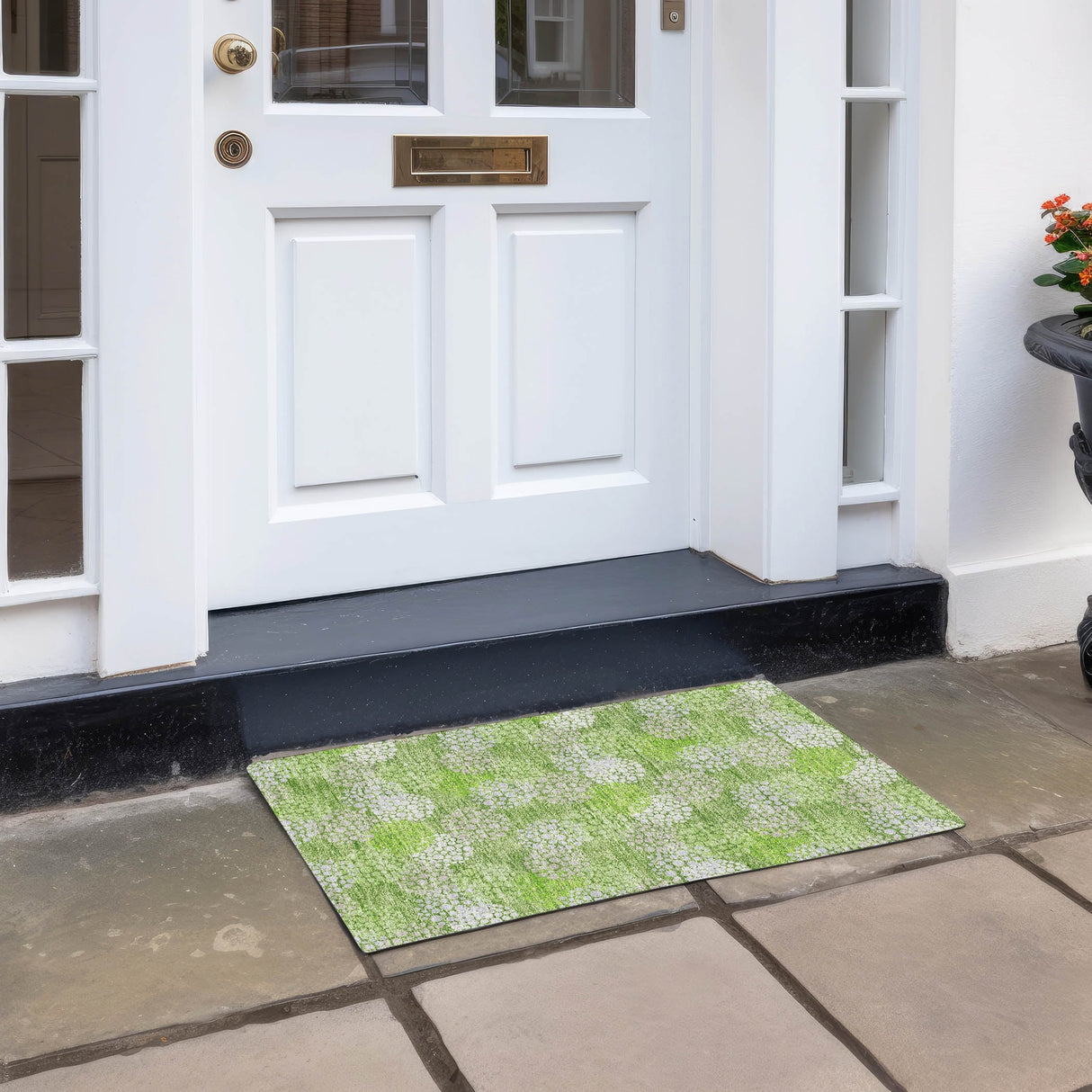 Machine Washable Indoor/ Outdoor Chantille Modern Bubbles Rug