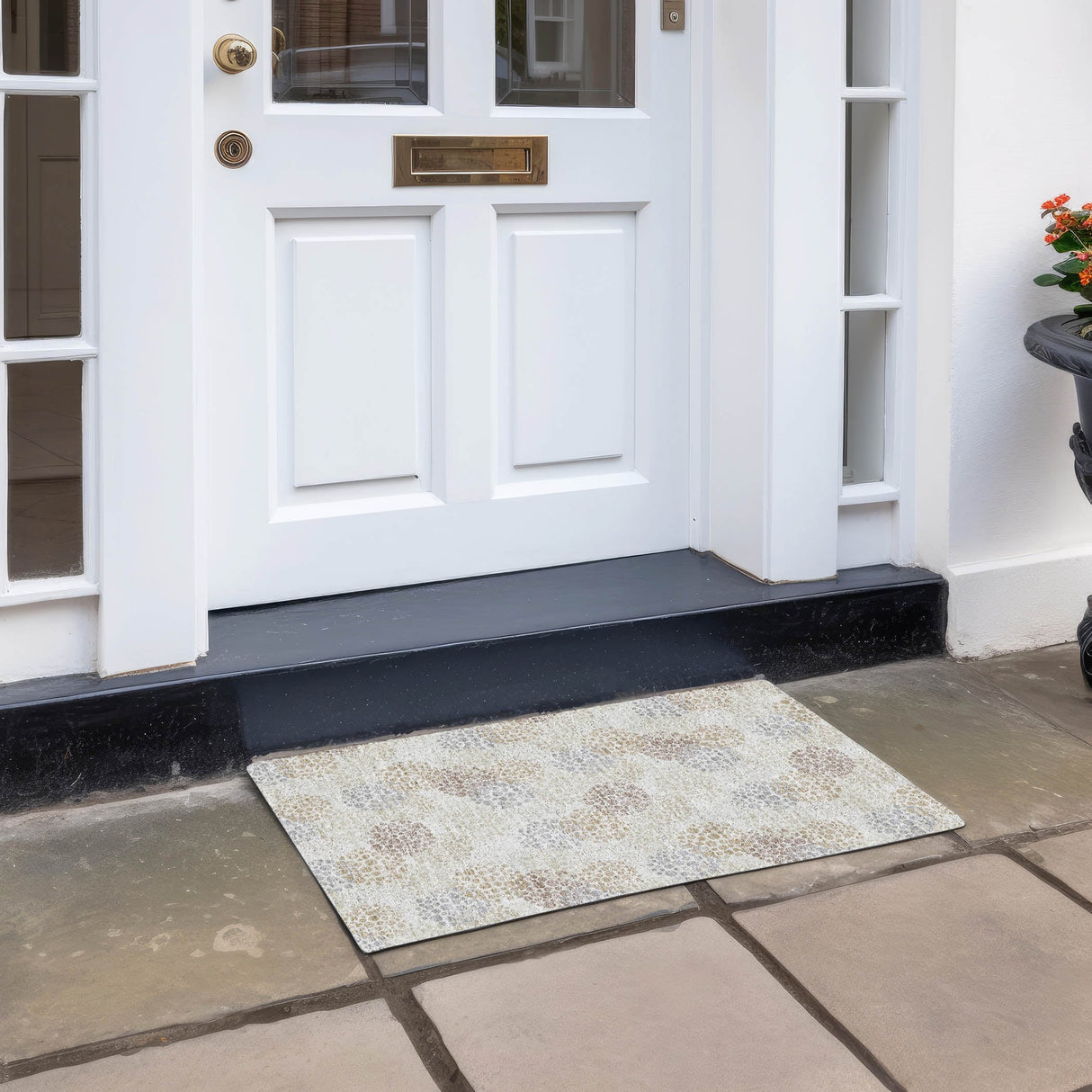 Machine Washable Indoor/ Outdoor Chantille Modern Bubbles Rug