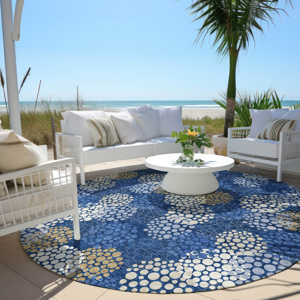 Machine Washable Indoor/ Outdoor Chantille Modern Bubbles Rug