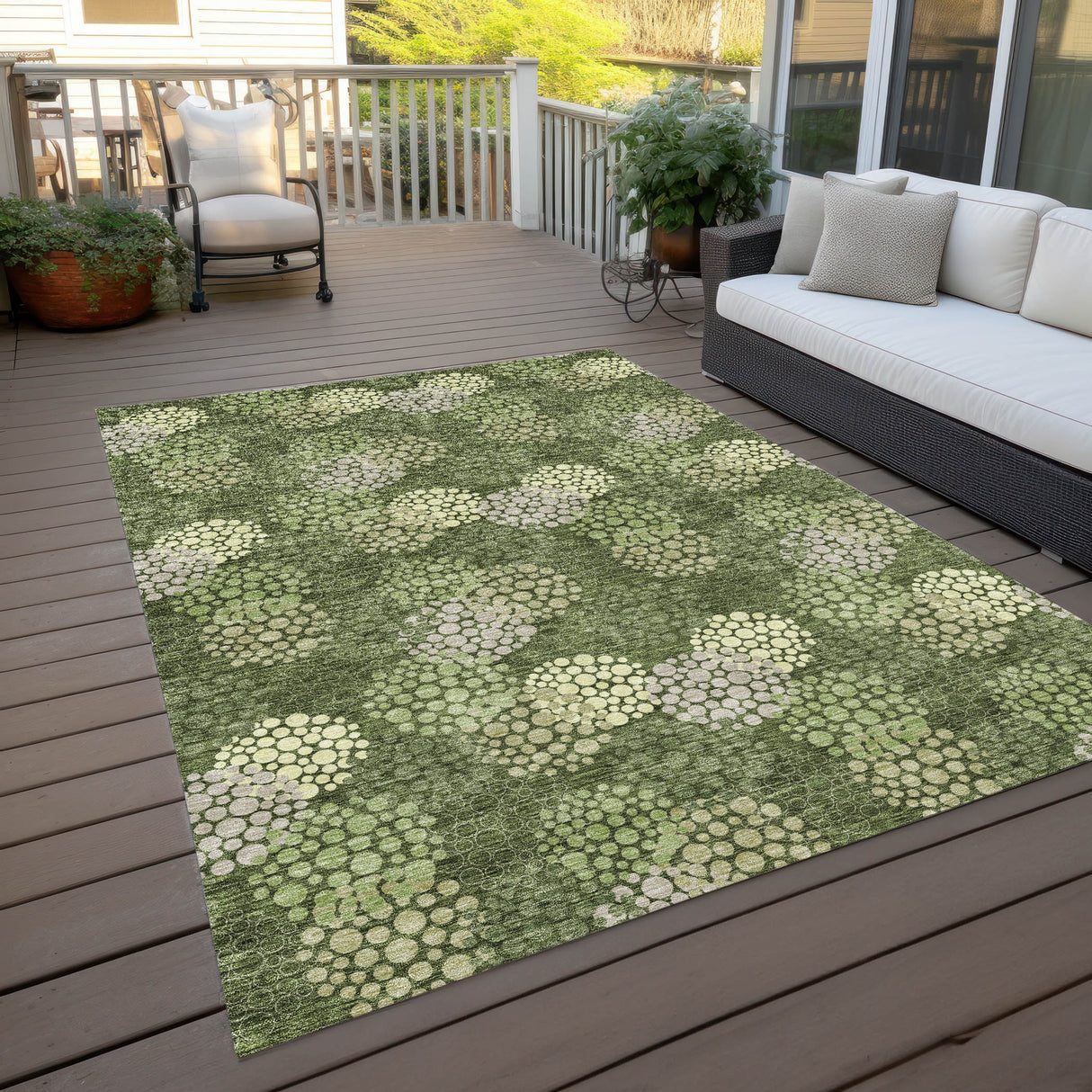 Machine Washable Indoor/ Outdoor Chantille Modern Bubbles Rug