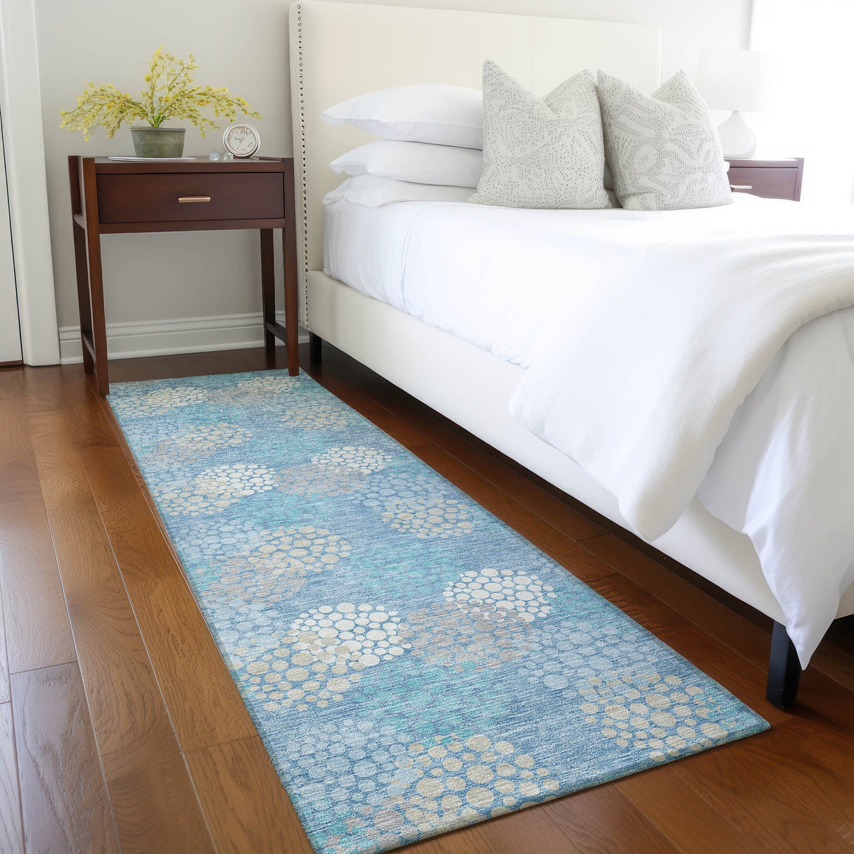 Machine Washable Indoor/ Outdoor Chantille Modern Bubbles Rug