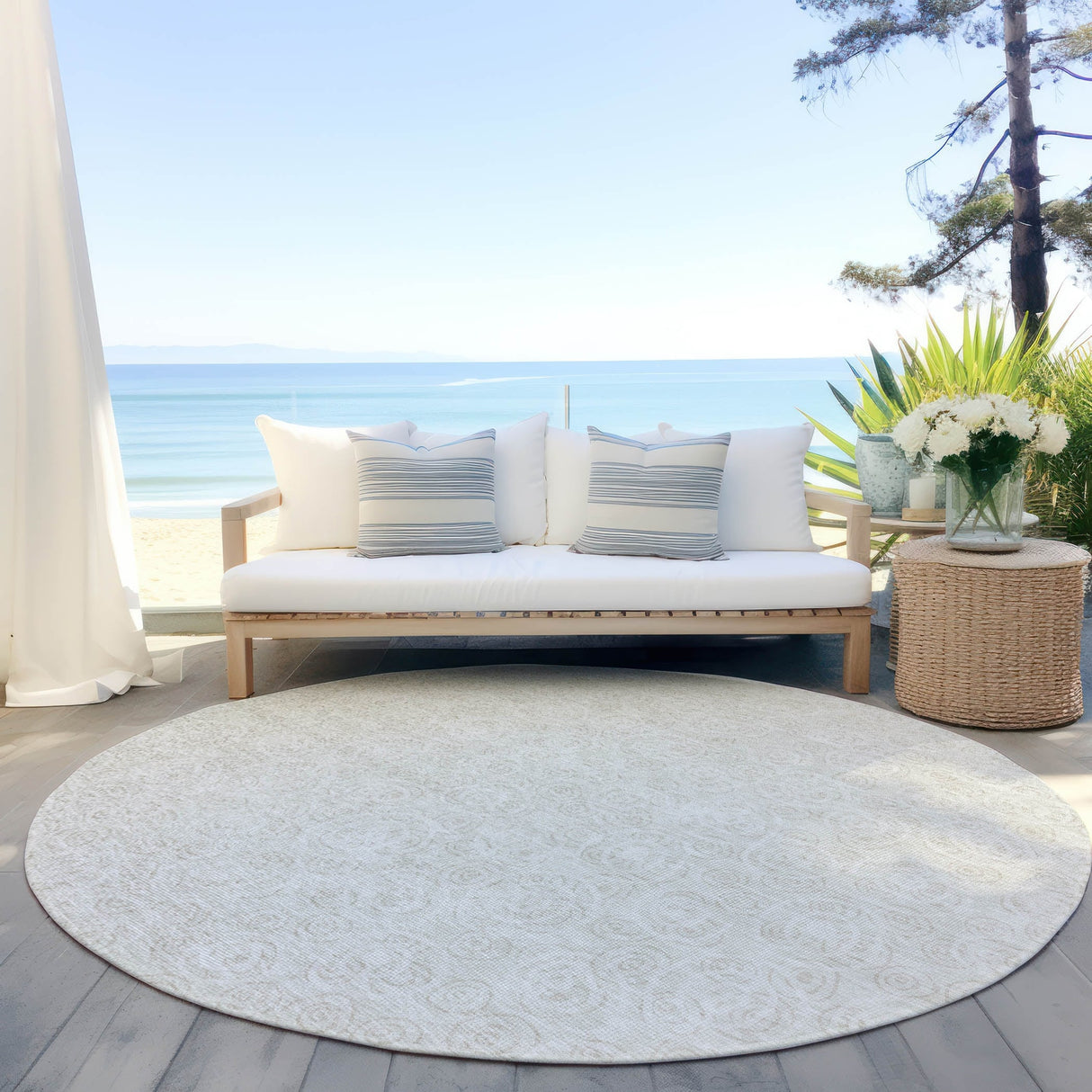 Machine Washable Indoor/ Outdoor Chantille Modern Bubbles Rug