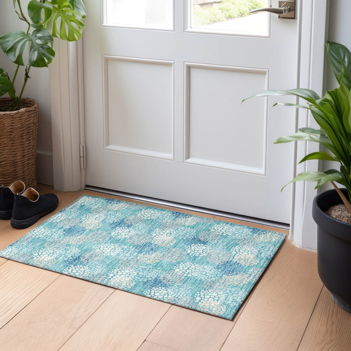 Machine Washable Indoor/ Outdoor Chantille Modern Bubbles Rug