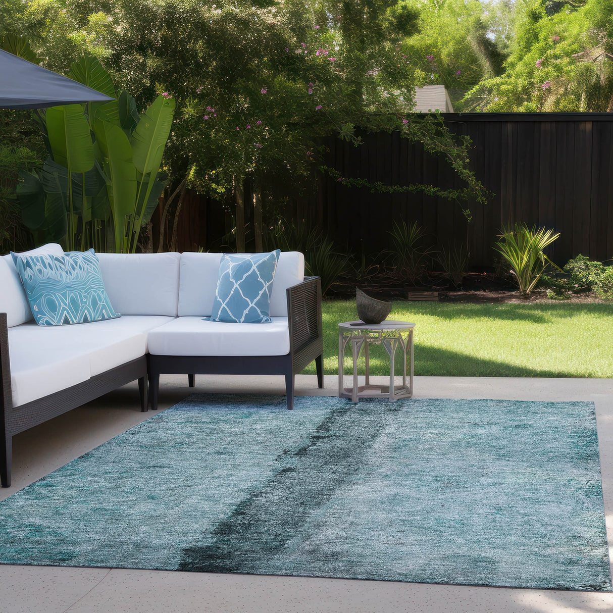 Machine Washable Indoor/ Outdoor Chantille Modern Contemporary Rug