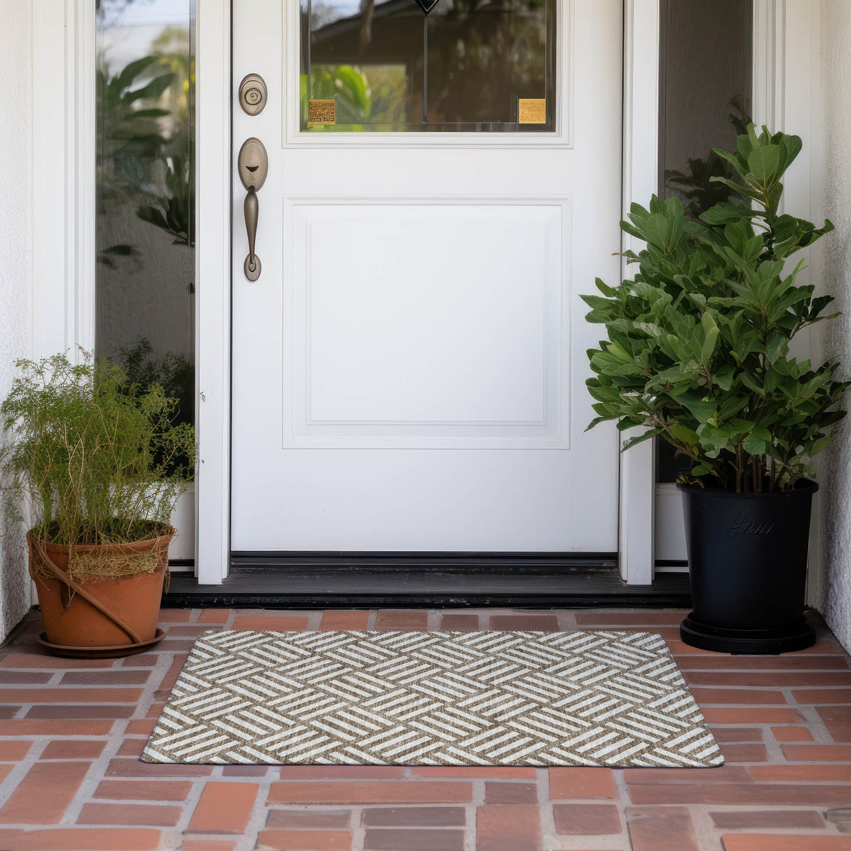 Machine Washable Indoor/ Outdoor Chantille Modern Geo Rug