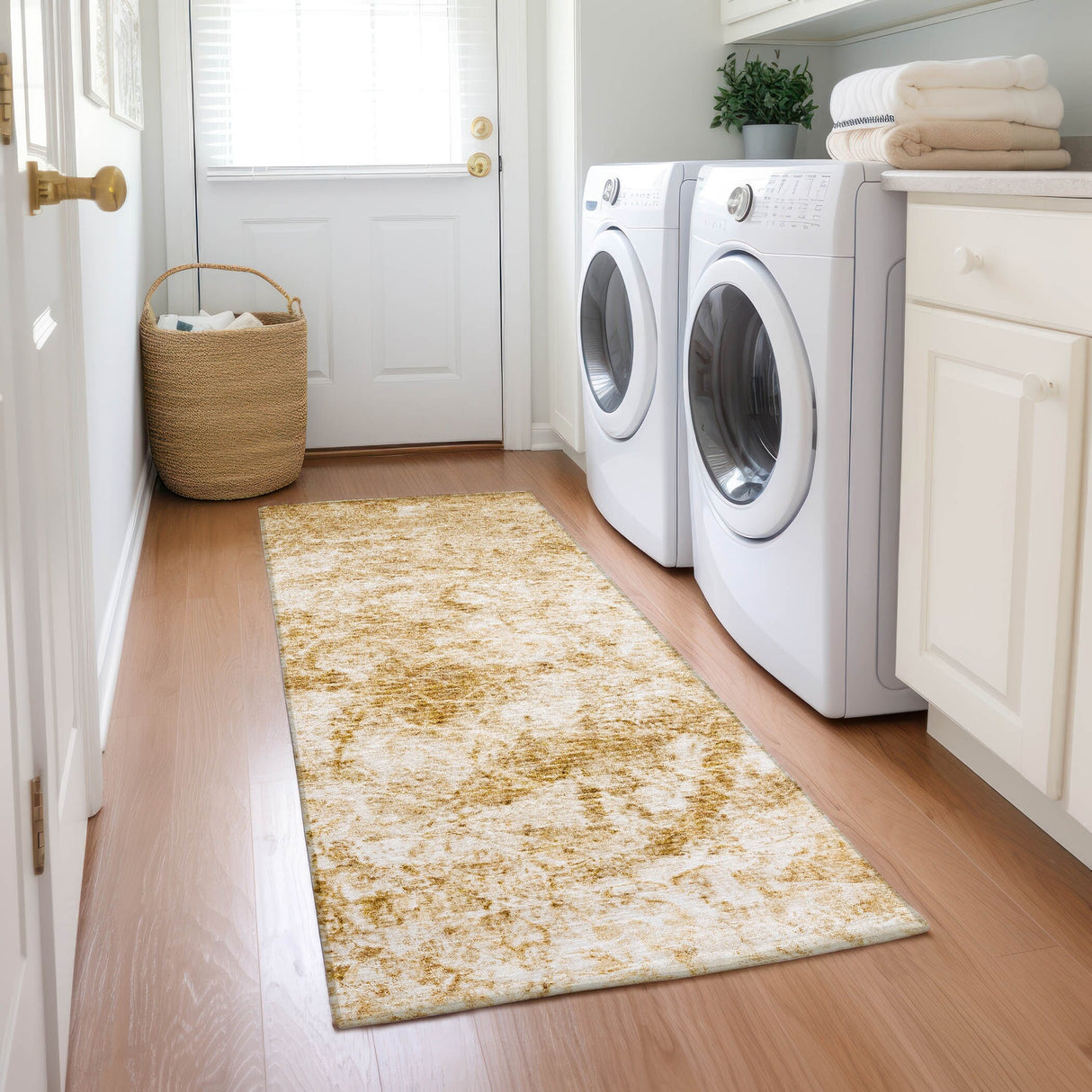 Machine Washable Indoor/ Outdoor Abstract Solid Chantille Rug