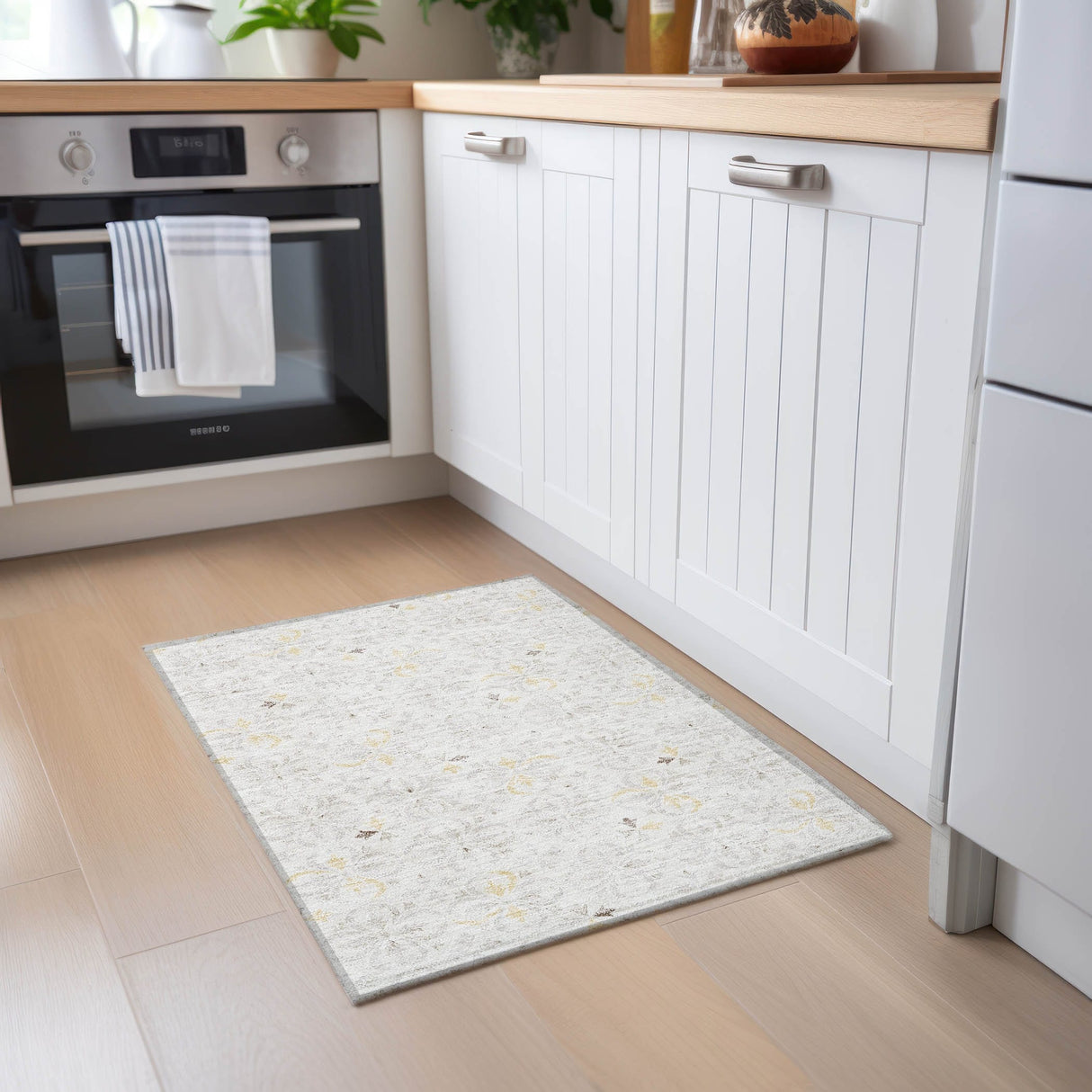 Machine Washable Indoor/ Outdoor Chantille Traditional Medallion Rug