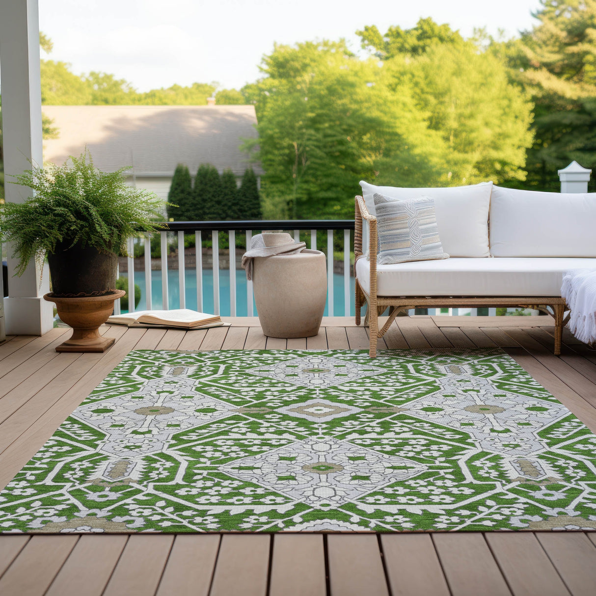 Machine Washable Indoor/ Outdoor Chantille Traditional Rug