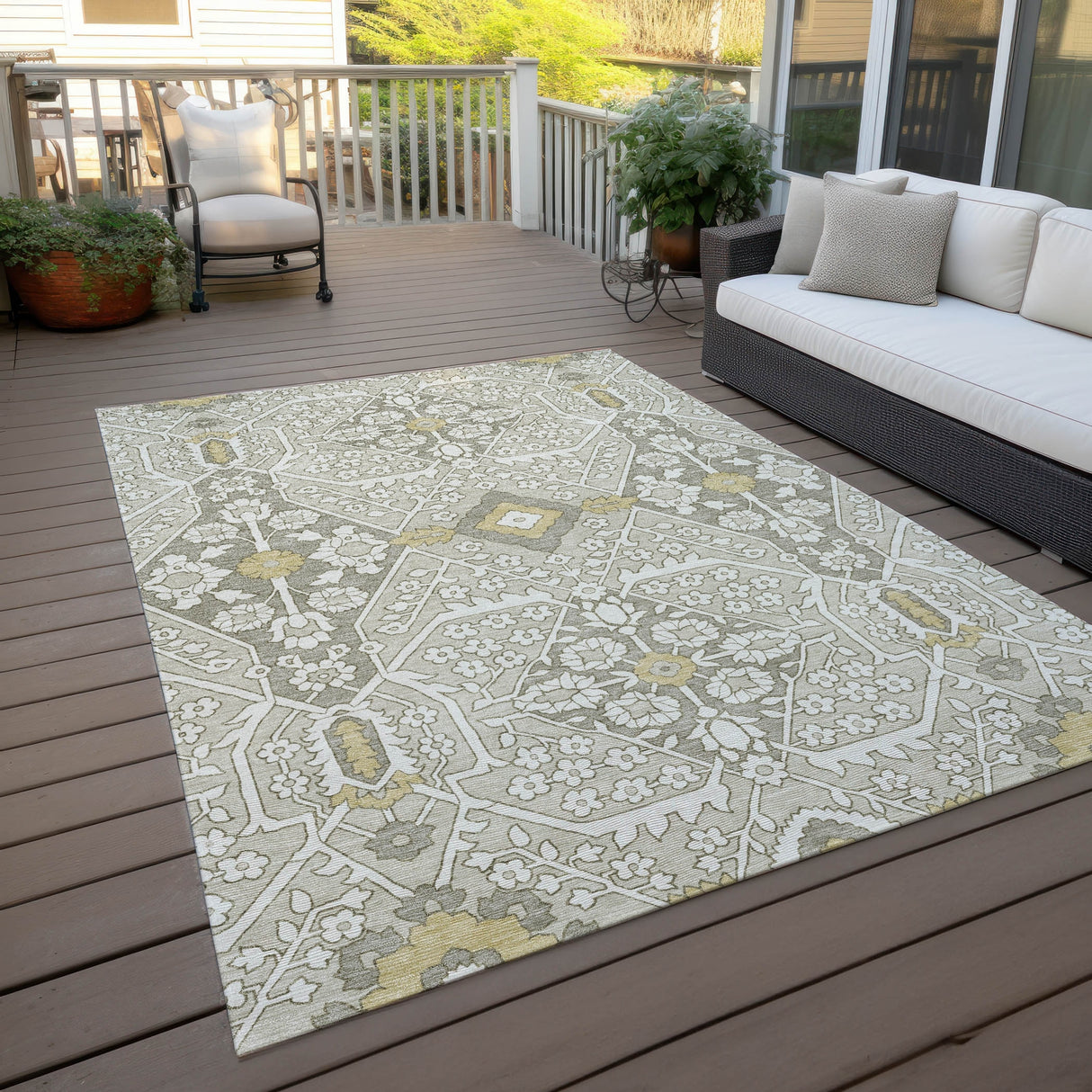 Machine Washable Indoor/ Outdoor Chantille Traditional Rug