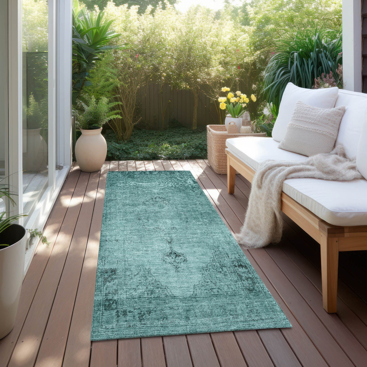 Machine Washable Indoor/ Outdoor Chantille Traditional Vintage Rug