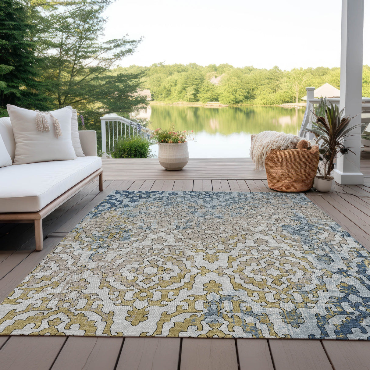 Machine Washable Indoor/ Outdoor Chantille Transitional Rug
