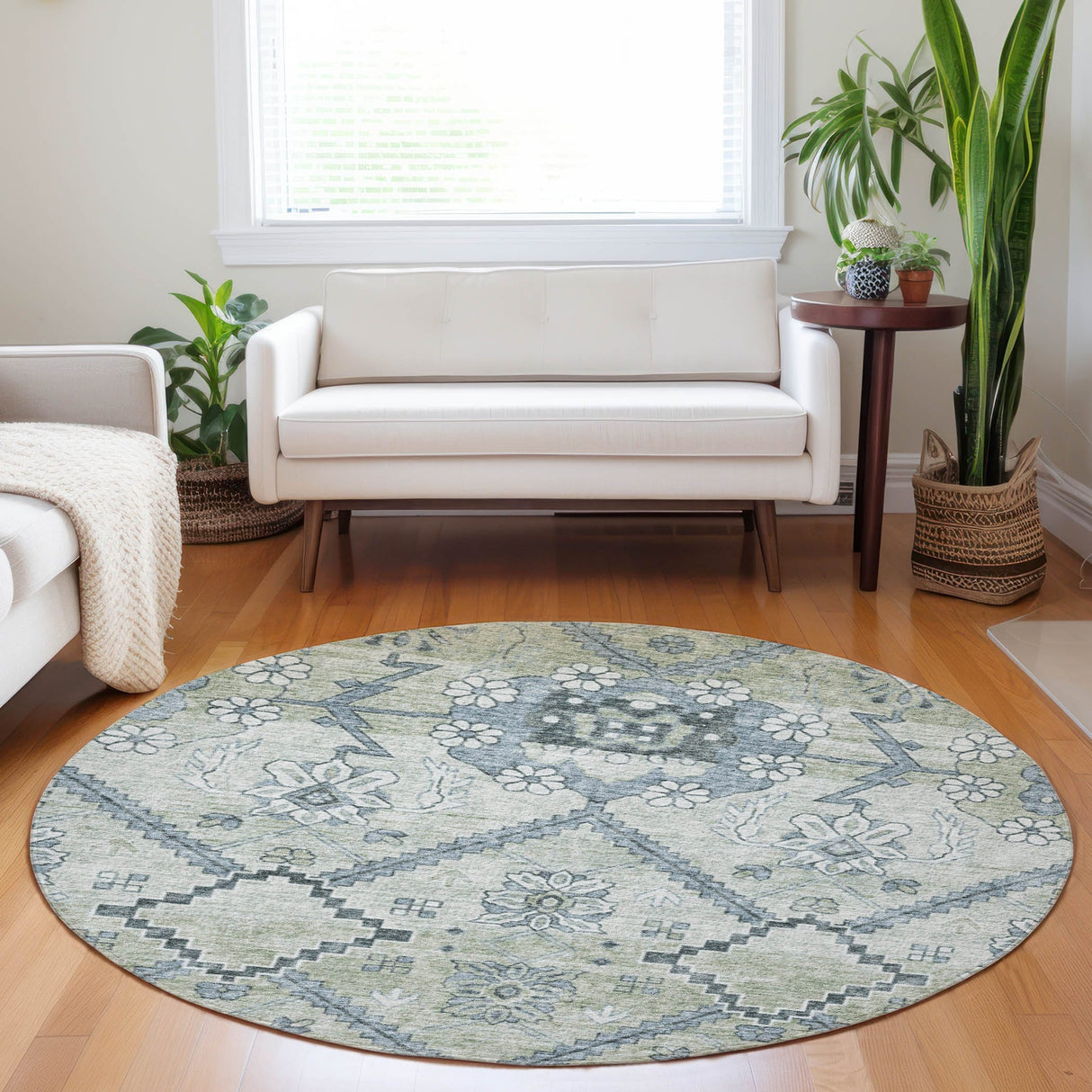 Machine Washable Indoor/ Outdoor Chantille Tribal Garden Rug