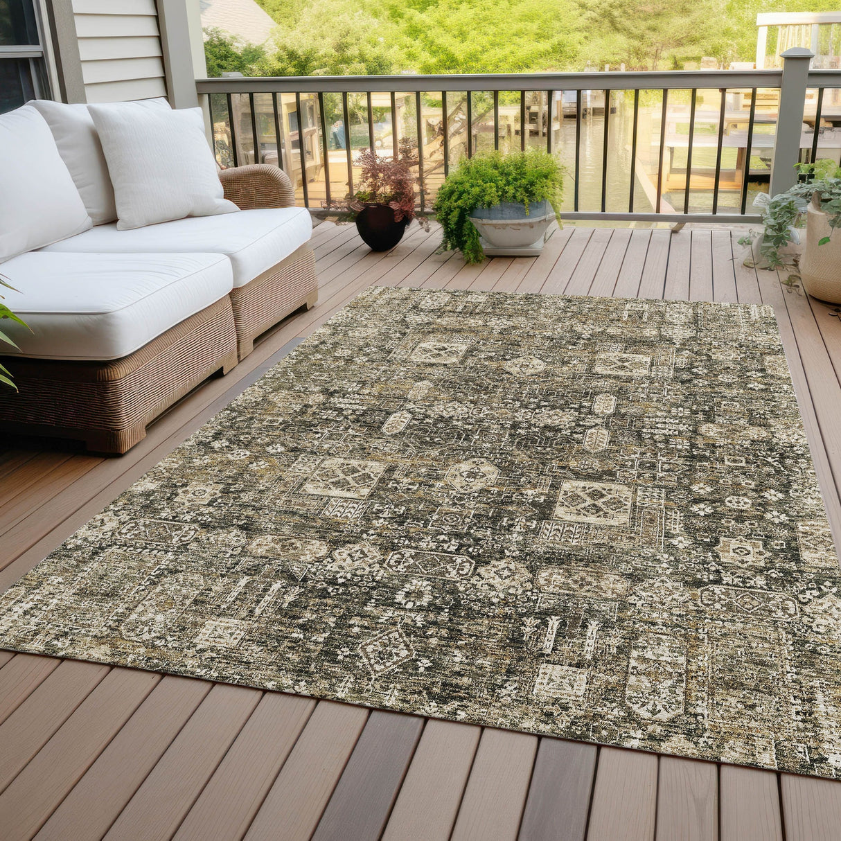 Machine Washable Indoor/ Outdoor Chantille Vintage Traditional Rug