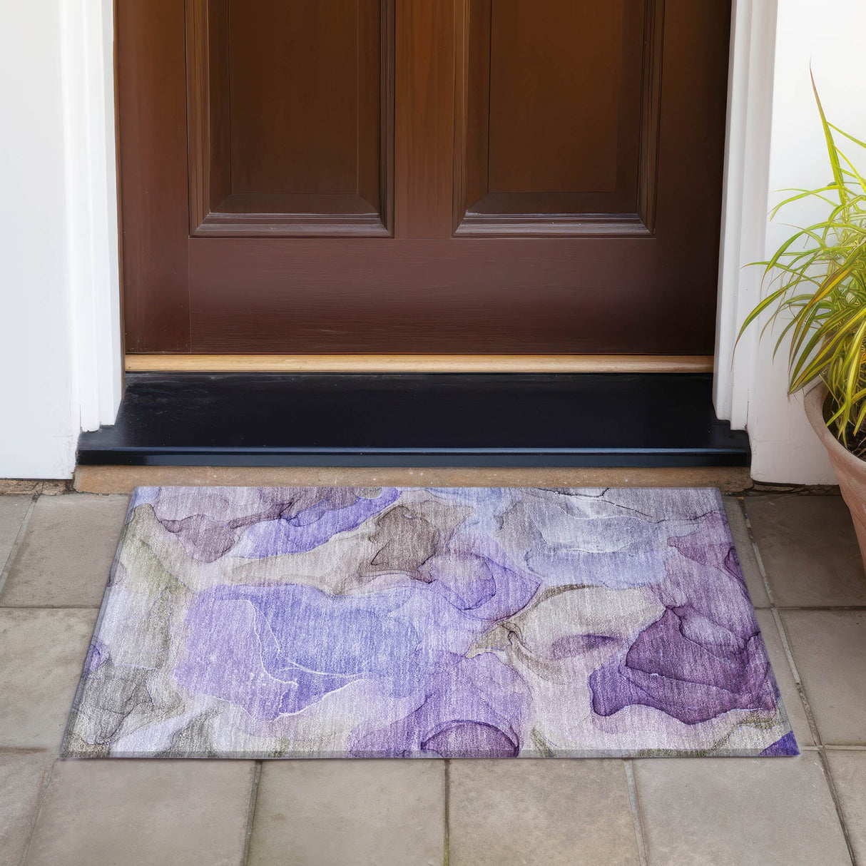 Machine Washable Indoor/ Outdoor Chantille Watercolor Purple Rug