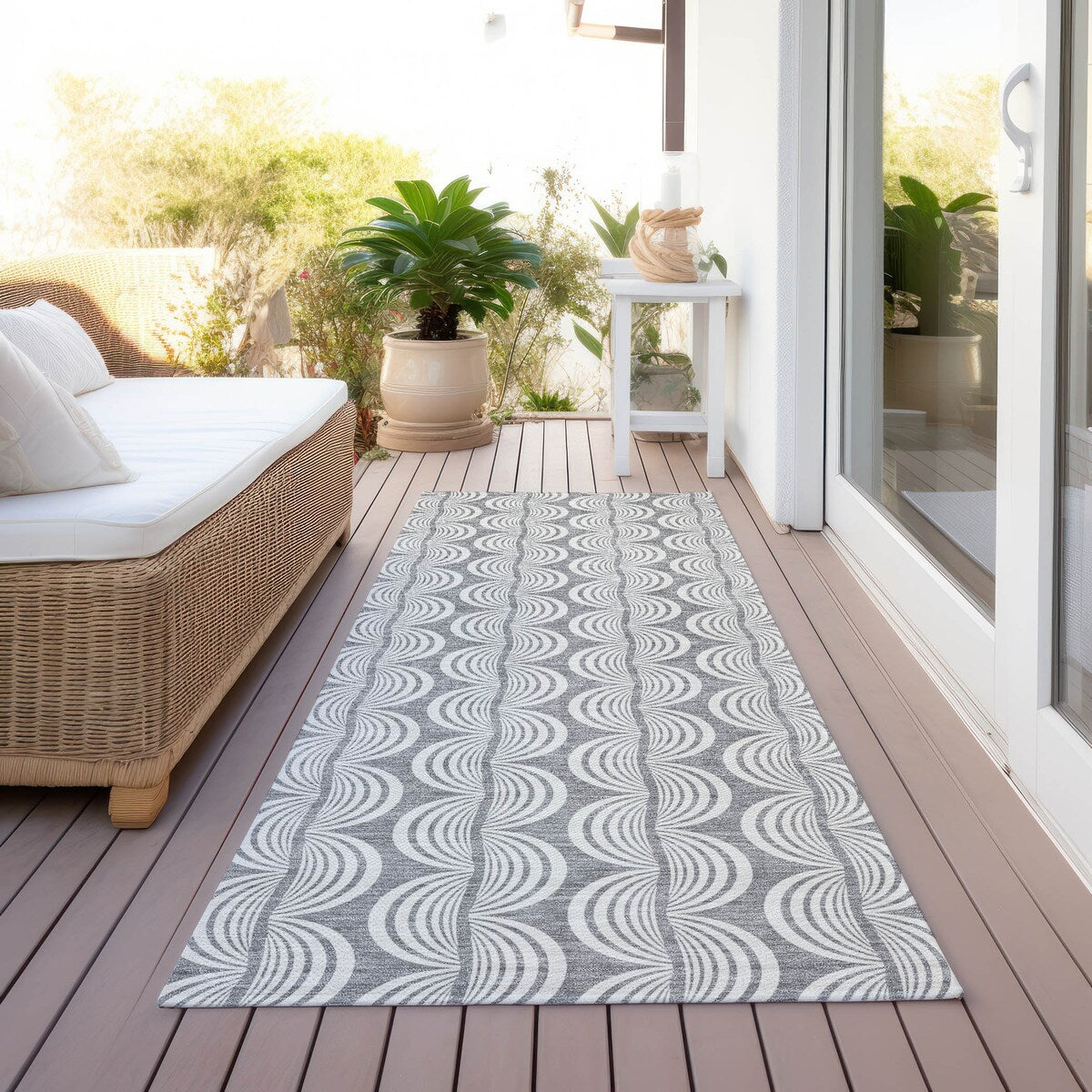 Machine Washable Indoor/ Outdoor Contemporary Chantille Rug
