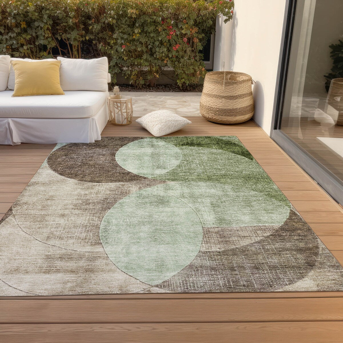 Machine Washable Indoor/ Outdoor Contemporary Deco Chantille Rug