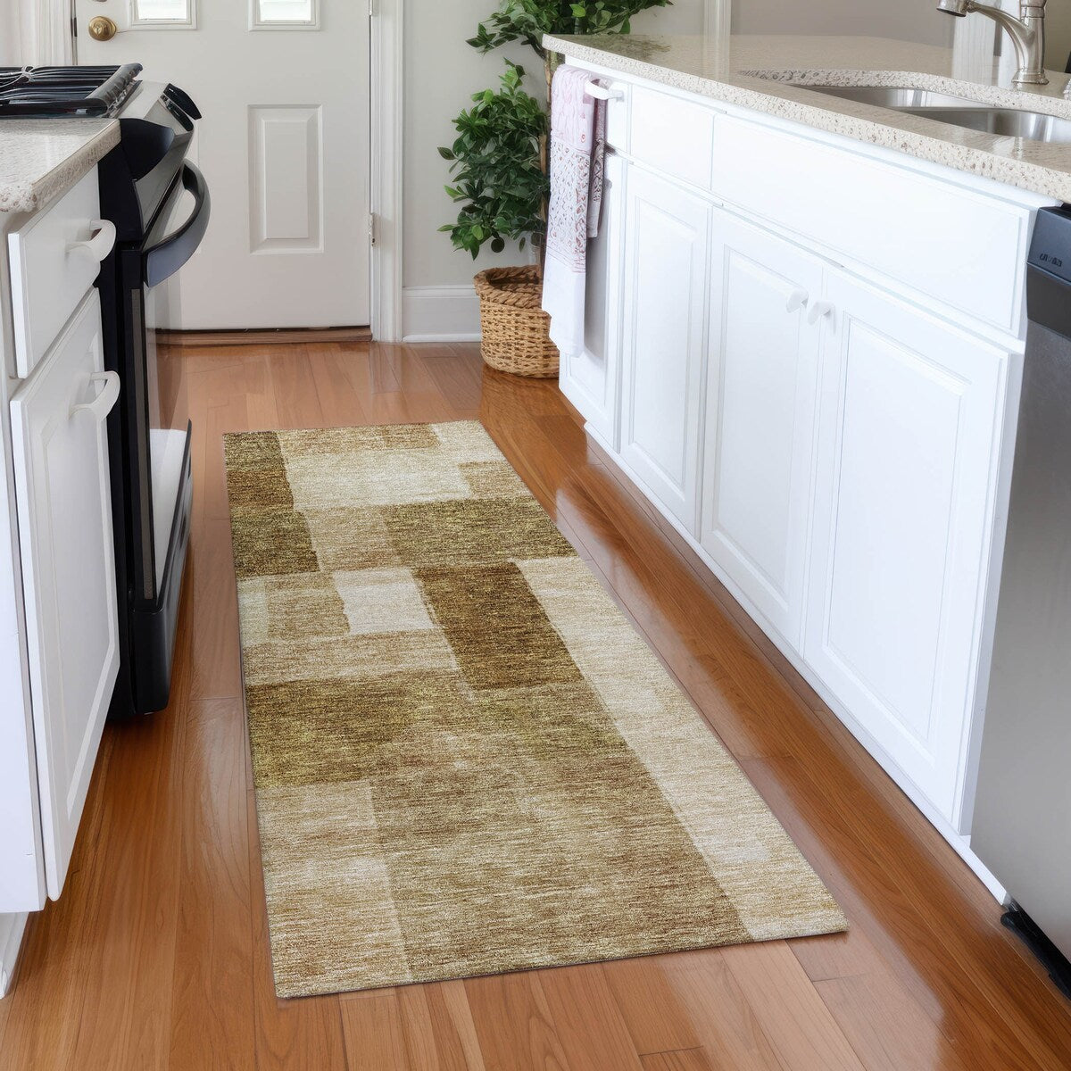 Machine Washable Indoor/ Outdoor Contemporary Geo Chantille Rug