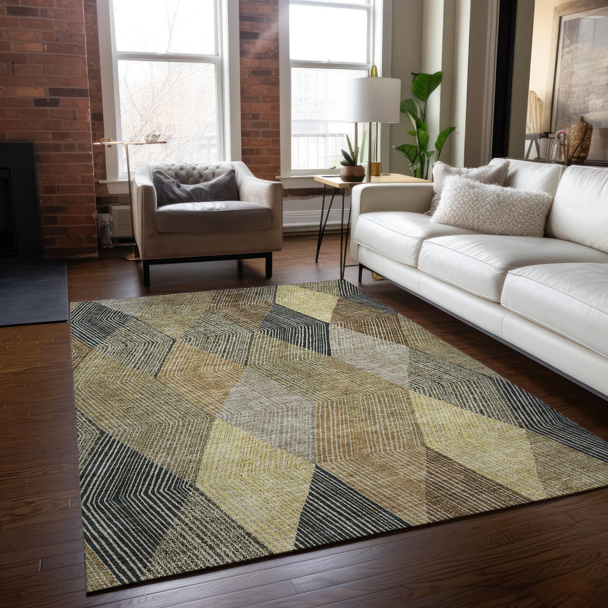 Machine Washable Indoor/ Outdoor Diamond Stripes Chantille Rug