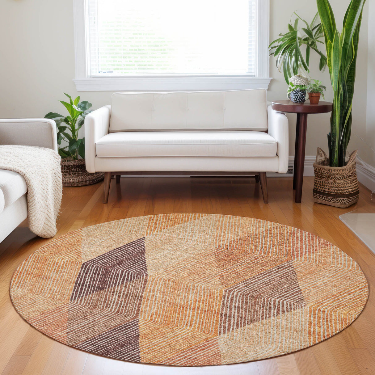 Machine Washable Indoor/ Outdoor Diamond Stripes Chantille Rug