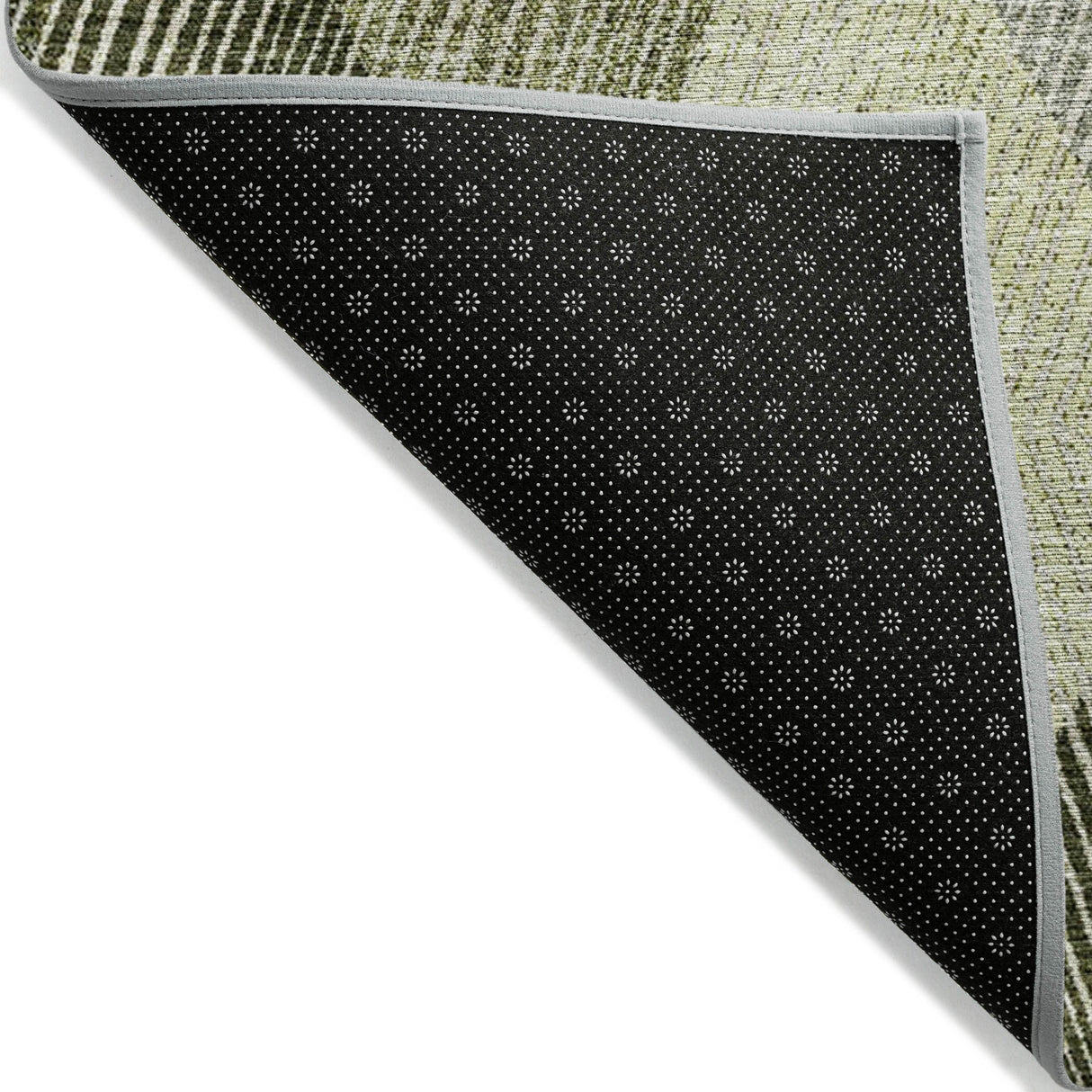 Machine Washable Indoor/ Outdoor Diamond Stripes Chantille Rug