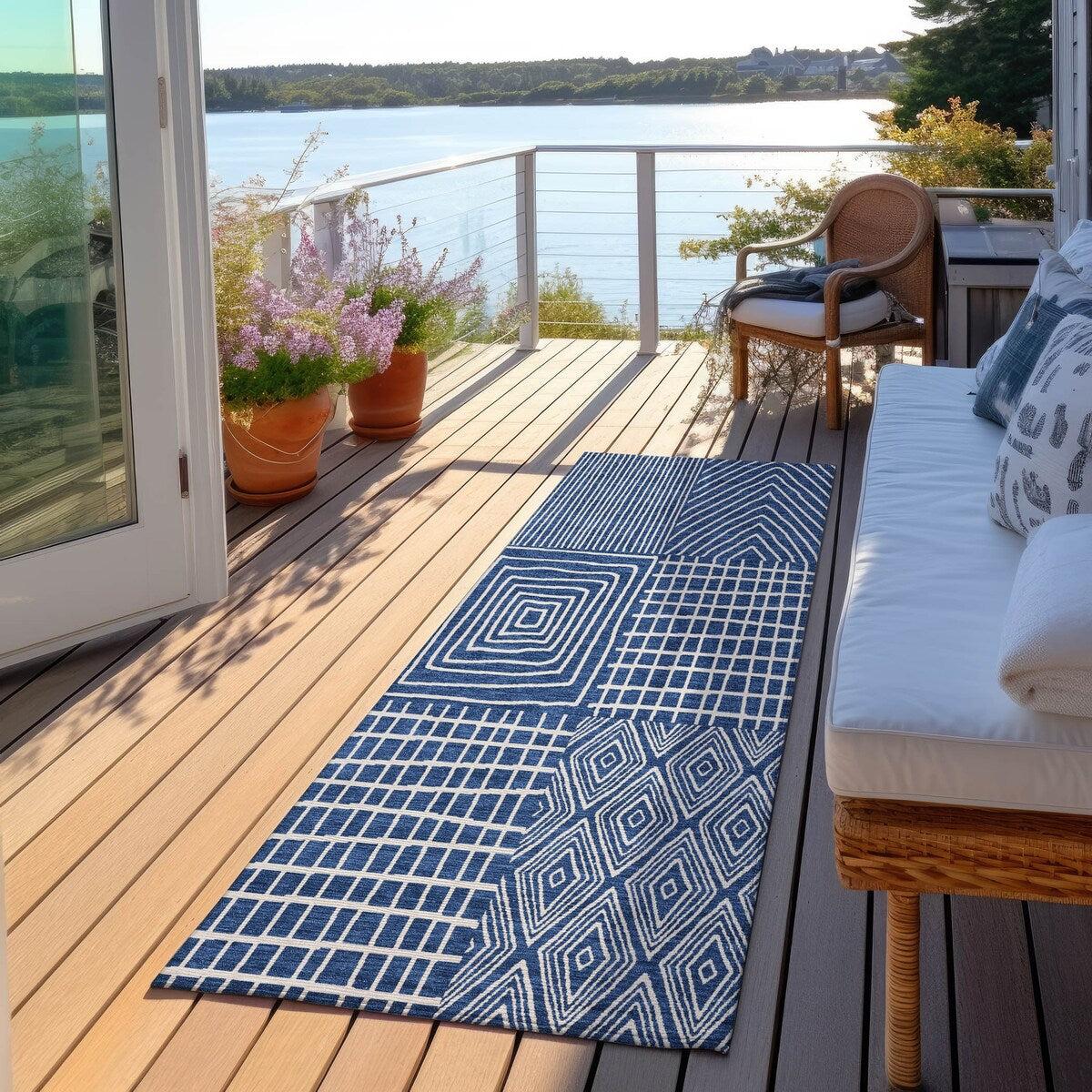 Machine Washable Indoor/ Outdoor Geo Patchwork Chantille Rug