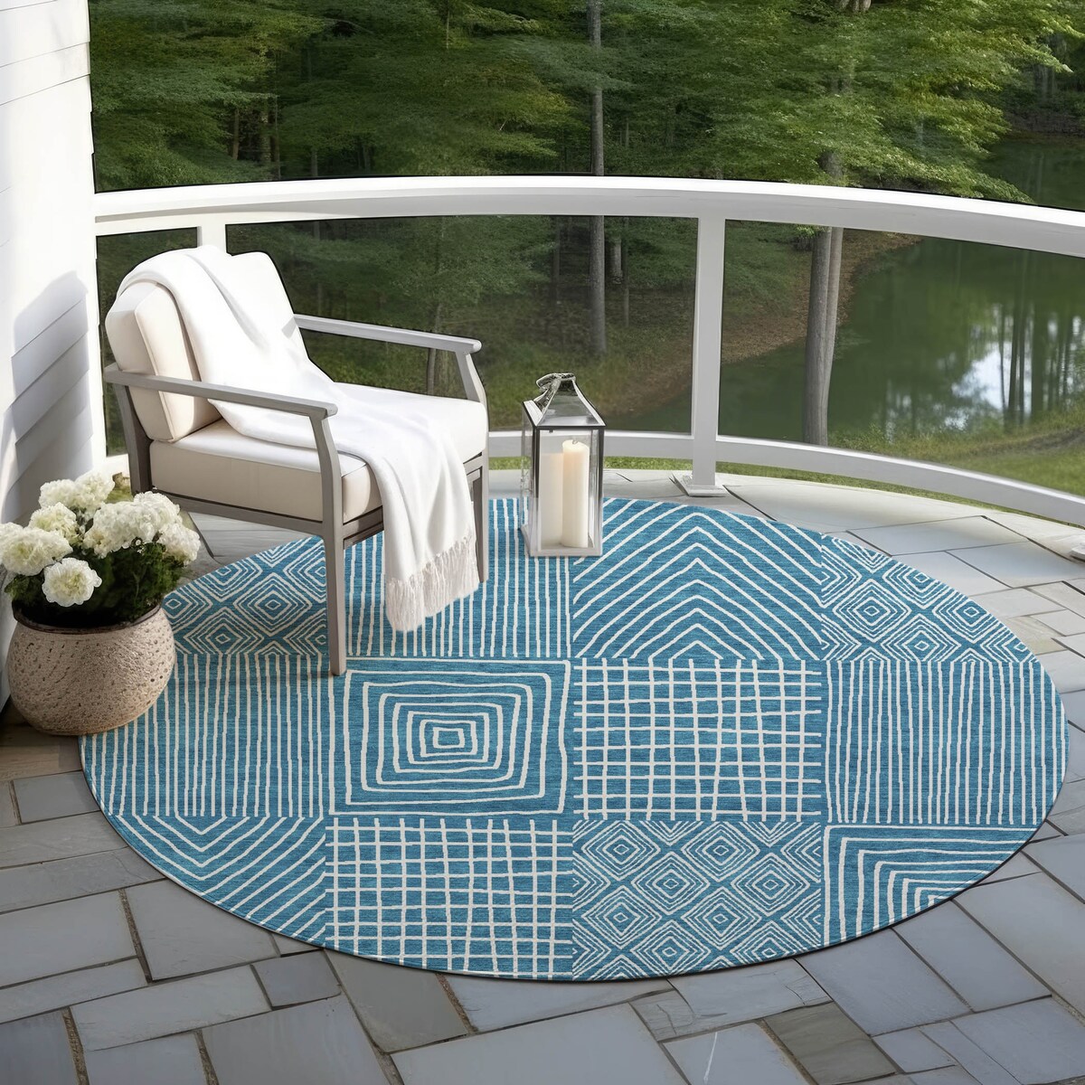 Machine Washable Indoor/ Outdoor Geo Patchwork Chantille Rug