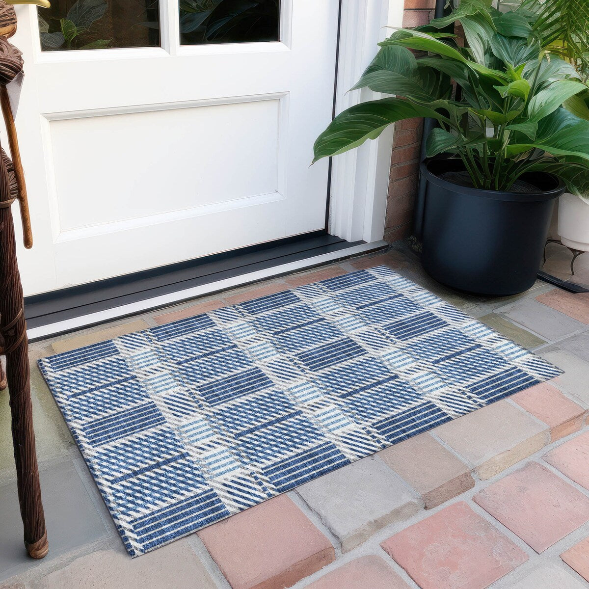 Machine Washable Indoor/ Outdoor Geometric Stripe Chantille Rug