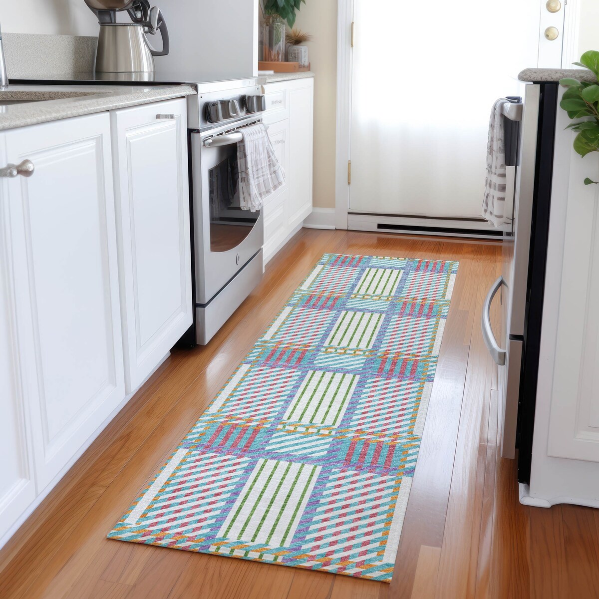 Machine Washable Indoor/ Outdoor Geometric Stripe Chantille Rug