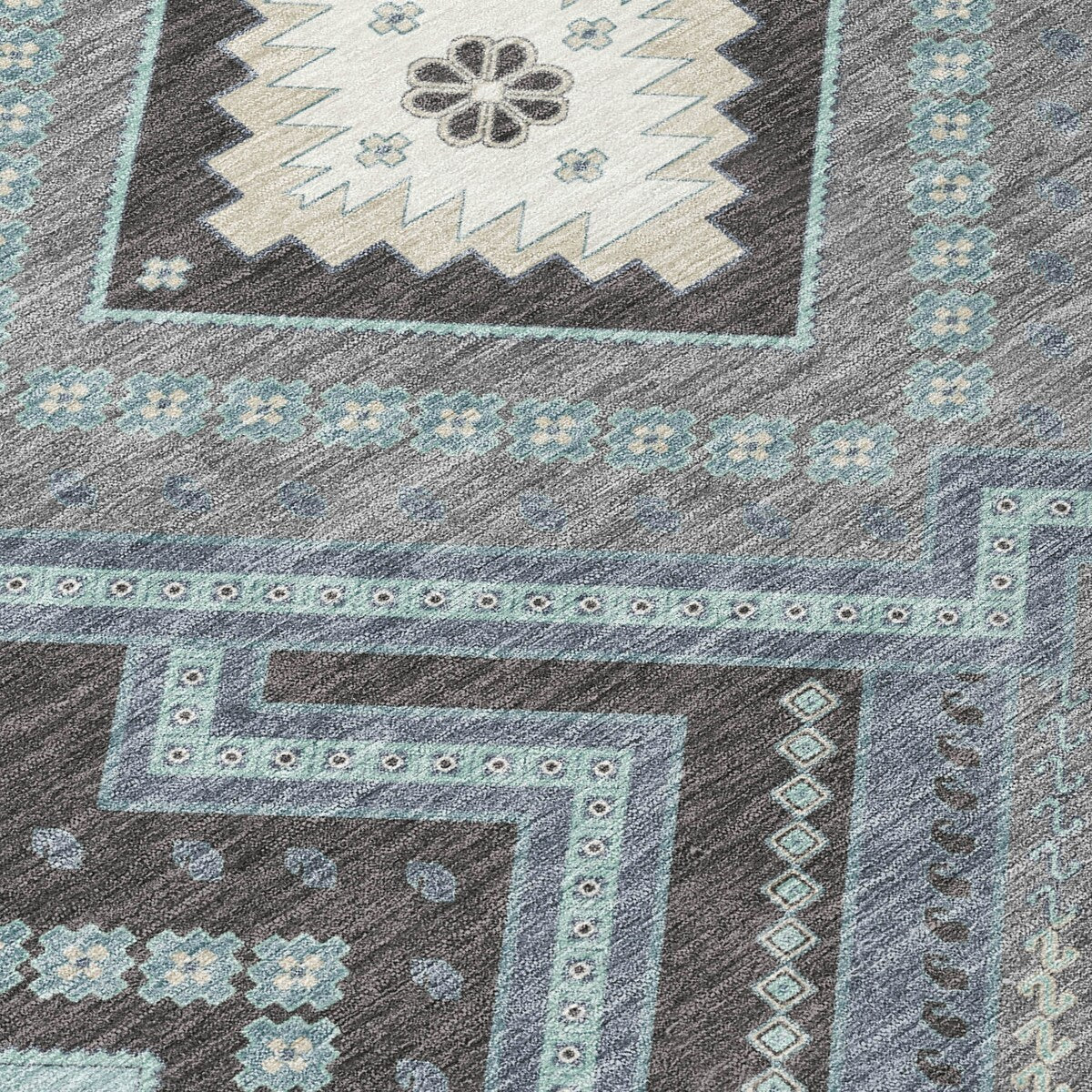 Machine Washable Indoor/ Outdoor Global Boho Chantille Rug