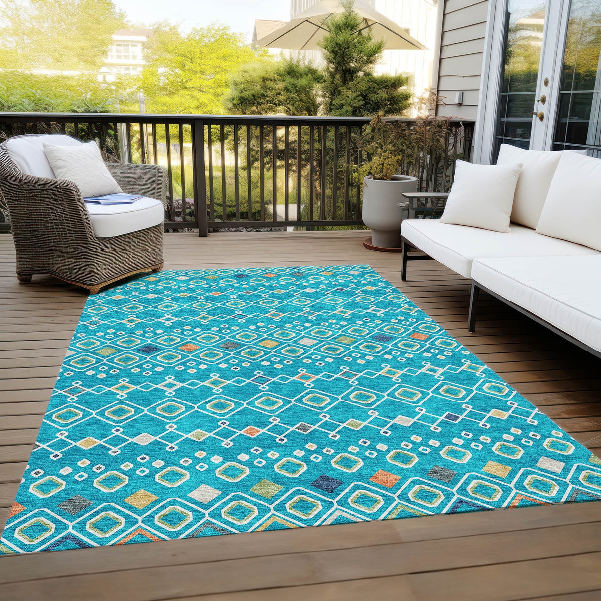 Machine Washable Indoor/ Outdoor Global Contempory Chantille Rug