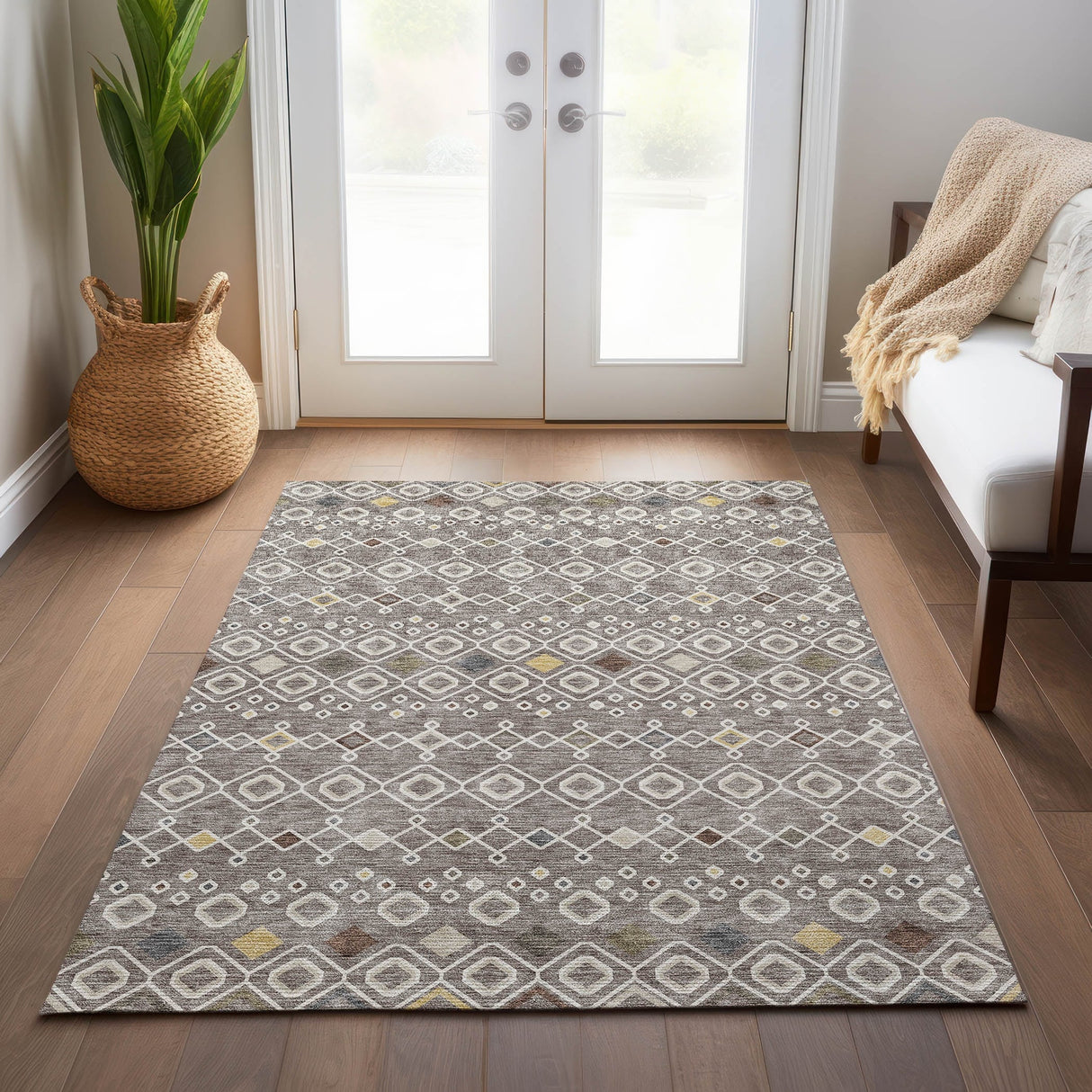 Machine Washable Indoor/ Outdoor Global Contempory Chantille Rug