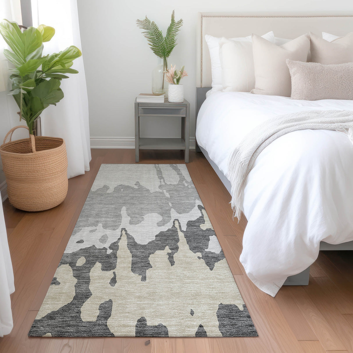 Machine Washable Indoor/ Outdoor Modern Abstract Chantille Rug
