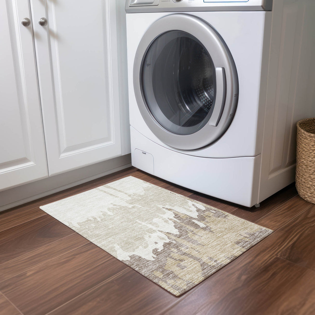 Machine Washable Indoor/ Outdoor Modern Abstract Chantille Rug