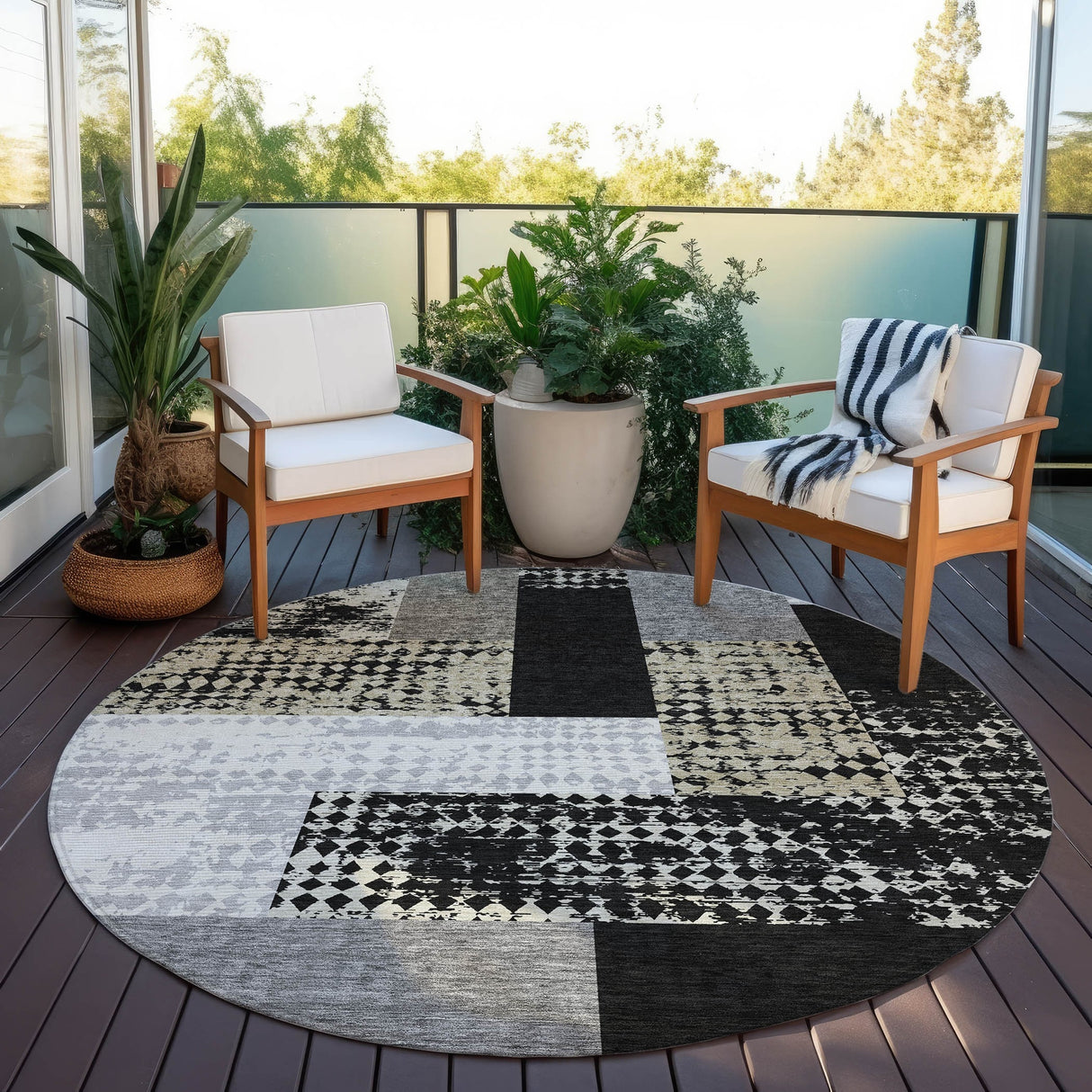 Machine Washable Indoor/ Outdoor Modern Blocks Chantille Rug