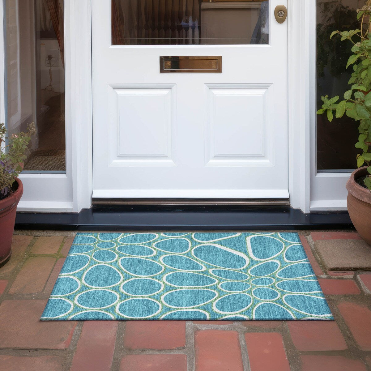 Machine Washable Indoor/ Outdoor Modern Bubbles Chantille Rug