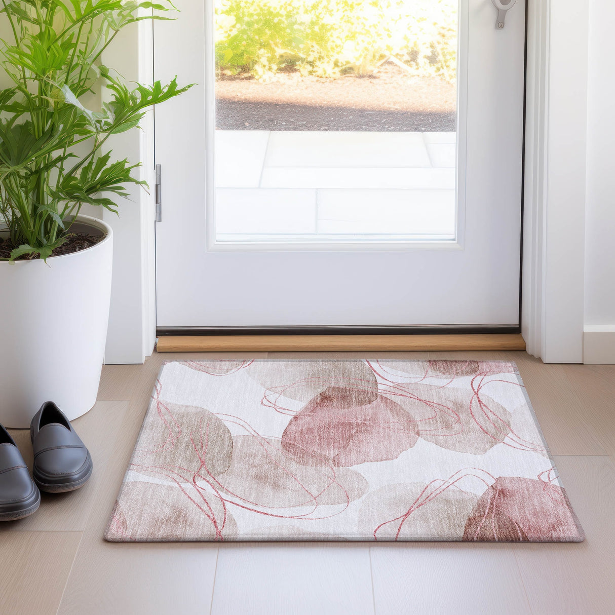 Machine Washable Indoor/ Outdoor Modern Circles Chantille Rug