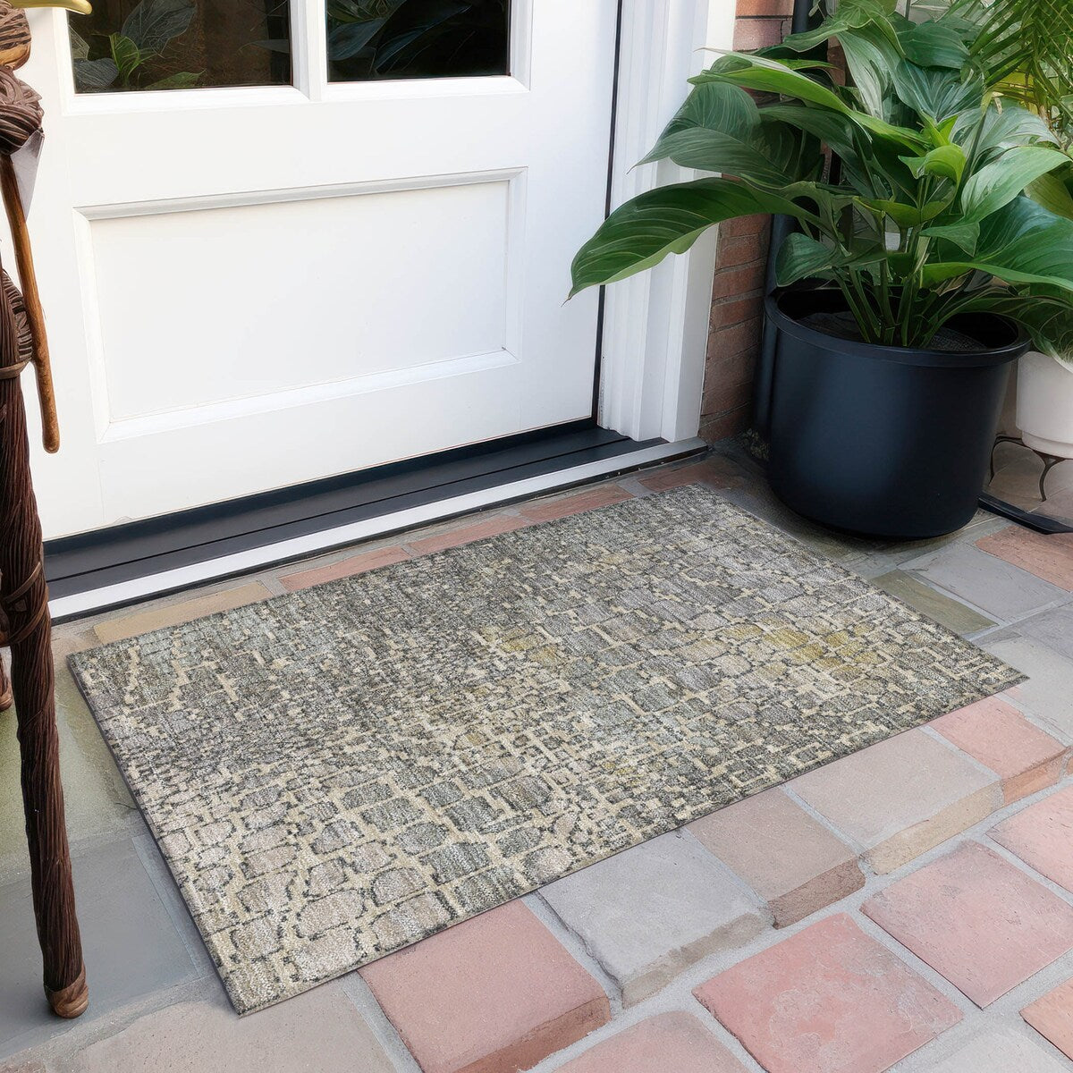 Machine Washable Indoor/ Outdoor Modern Cobble Chantille Rug